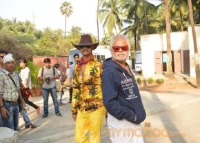 Gun Pe Done Movie Onlocation Photos  photo 15