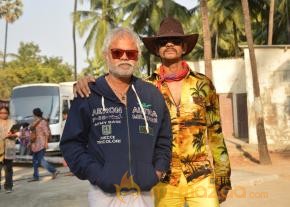 Gun Pe Done Movie Onlocation Photos  photo 21