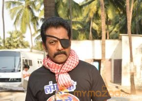 Gun Pe Done Movie Onlocation Photos  photo 12
