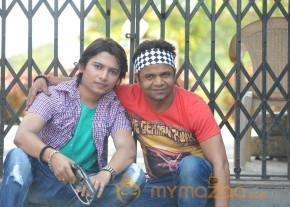 Hume Toh Loot Liya Movie Onlocation Stills  photo 20