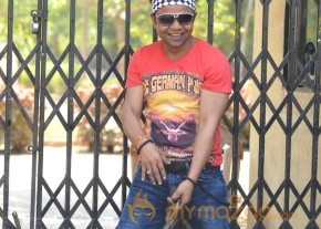 Hume Toh Loot Liya Movie Onlocation Stills  photo 22