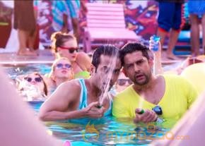 India's First Porn-Com Kyaa Kool Hain Hum 3 Hot Photos photo 18
