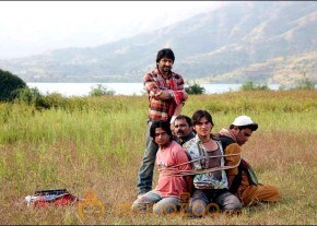 Ishqiya Movie Stills photo 16