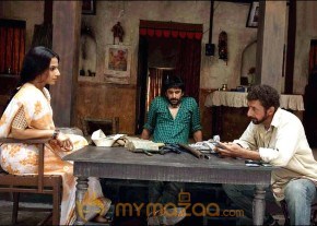 Ishqiya Movie Stills photo 21