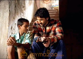 Ishqiya Movie Stills photo 29