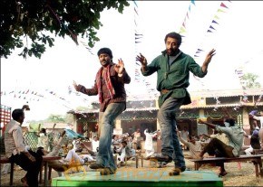 Ishqiya Movie Stills photo 19