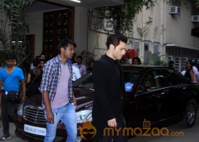John Abraham - Shruthi Hassan on sets of Welcome Back   photo 11