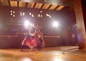Karan Singh romance with Daisy Shah hot photos photo 71