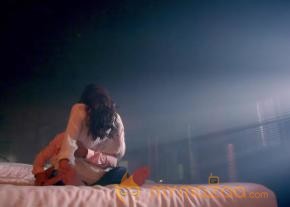 Karan Singh romance with Daisy Shah hot photos photo 57