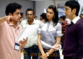 Karthik Calling Karthik Movie Stills photo 8
