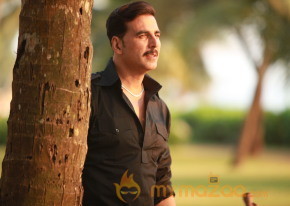 Once Upon a time in Mumbai-Dobara Movie Stills  photo 3