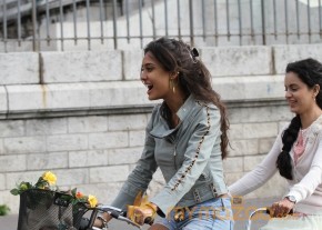  Queen Movie O Gujariya Song Stills 