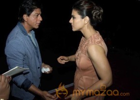 SRK And Kajol At Sneak Preview Show Of Dilwale photo 21