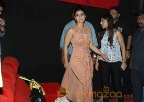 SRK And Kajol At Sneak Preview Show Of Dilwale photo 3