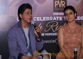 SRK And Kajol At Sneak Preview Show Of Dilwale photo 16