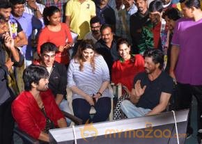 SRK with Ramcharan at Brucelee The fighter latest shooting spot stills photo 3
