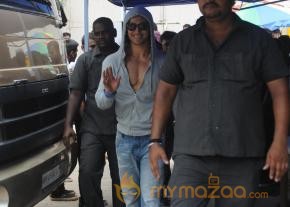 Tiger Shroff Spotted on Baaghi Sets Photos  photo 9