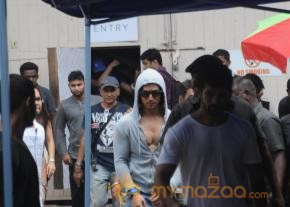 Tiger Shroff Spotted on Baaghi Sets Photos  photo 8