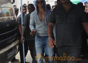 Tiger Shroff Spotted on Baaghi Sets Photos  photo 3