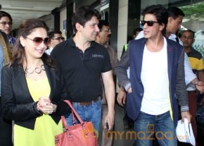 Celebrities Spotted at Airport Photos  photo 13