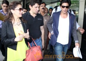 Celebrities Spotted at Airport Photos  photo 8