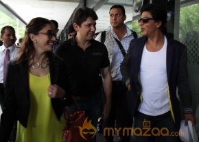Celebrities Spotted at Airport Photos  photo 3