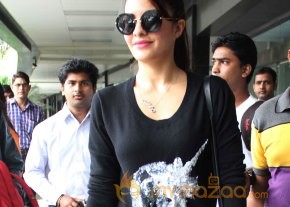 Celebrities Spotted at Airport Photos  photo 18