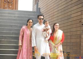 Imran Khan Celebrates Eid with Family Photos  photo 17