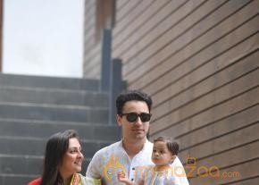 Imran Khan Celebrates Eid with Family Photos  photo 24