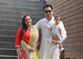 Imran Khan Celebrates Eid with Family Photos  photo 5