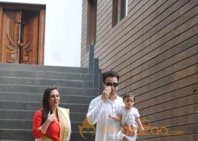 Imran Khan Celebrates Eid with Family Photos  photo 8