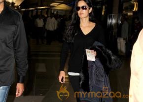 Katrina Kaif Snapped at Airport Photos  photo 17