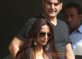 Salman Khan Snapped Photos on the eve of Rakhi  photo 6