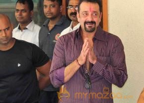 Sanjay Dutt leaving for Jail Photos  photo 9