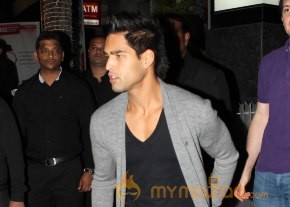 Siddharth Mallya, Anusha Dhandekar snapped in bandra  photo 9