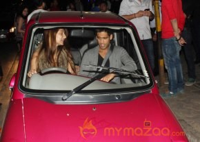 Siddharth Mallya, Anusha Dhandekar snapped in bandra  photo 4