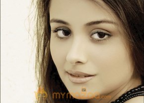 New Anupriya  Photoshoot photo 3