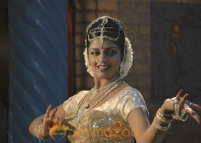 Aptharakshaka Movie Stills