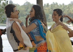 Aptharakshaka Movie Stills photo 10