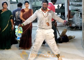 Kari Chirathe movie stills