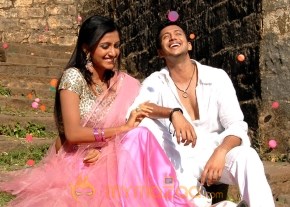 Parole Movie Stills photo 3