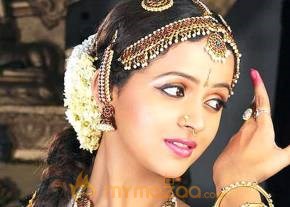 Bhavana Cute and Hot Gallery photo 9