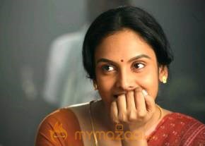 Jyothirmayi Hot Photogallery photo 17