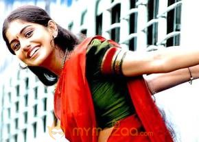Meera Nandan Cute Photo Gallery photo 6