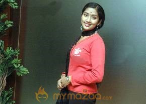 Naviya Nair Cute Photo Gallery photo 14