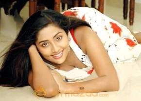 Naviya Nair Cute Photo Gallery photo 6