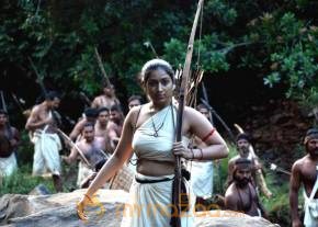 Pazhassi Raja Movie Stills photo 12