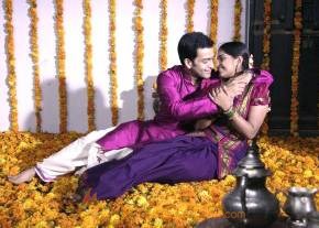 Puthiya Mugham Movie Stills photo 15