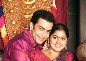 Puthiya Mugham Movie Stills