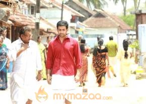Puthiya Mugham Movie Stills photo 11